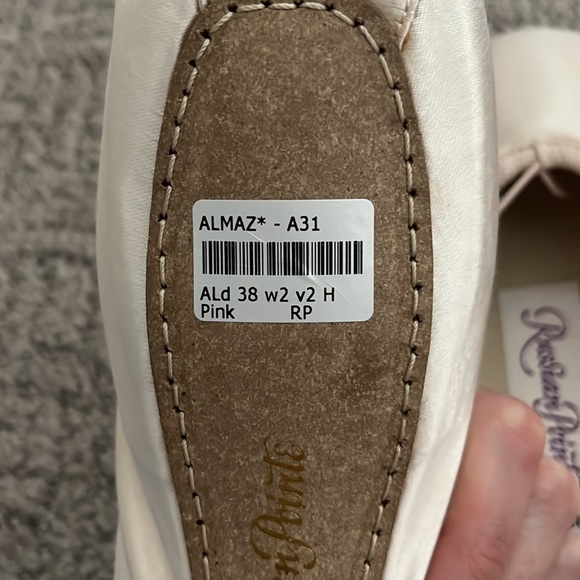 Russian pointe Almaz pointe shoes. - A31s - Picture 3 of 3
